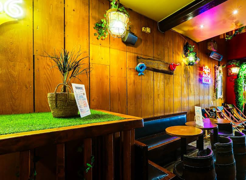 RoadHouse Bar 4